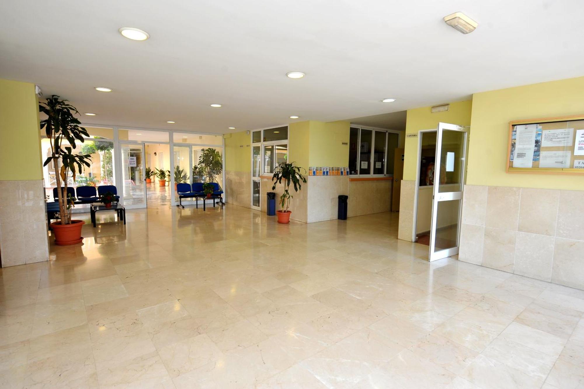 Micampus Malaga Student Residence Luaran gambar