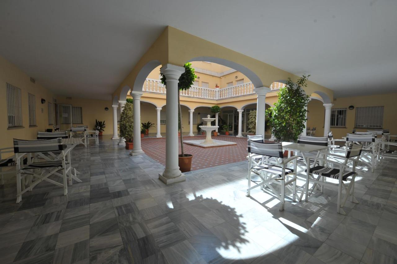 Micampus Malaga Student Residence Luaran gambar